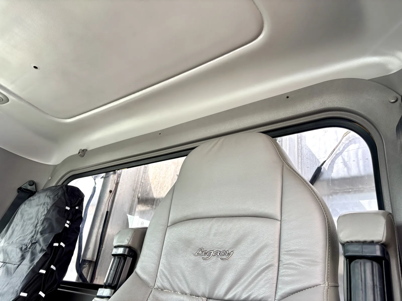 2008 Peterbilt - image 20