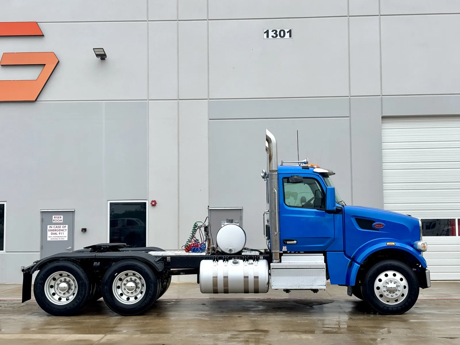 2022 Peterbilt 567 - image 3