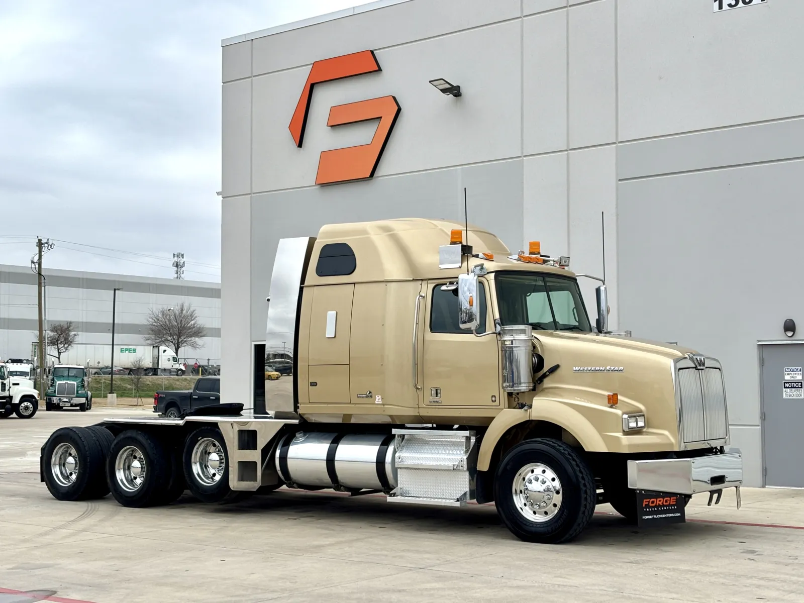 2018 WESTERN STAR 4900