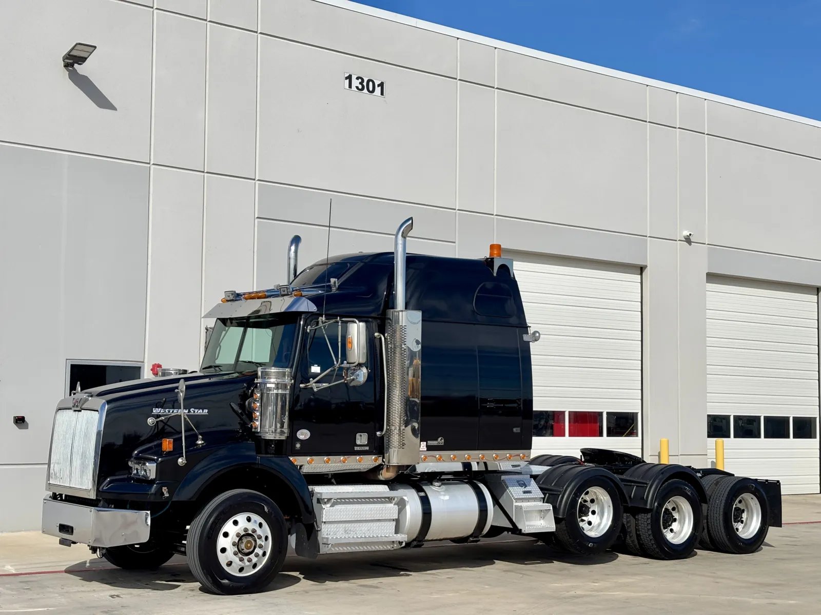 2021 Western Star 4900 - image 2