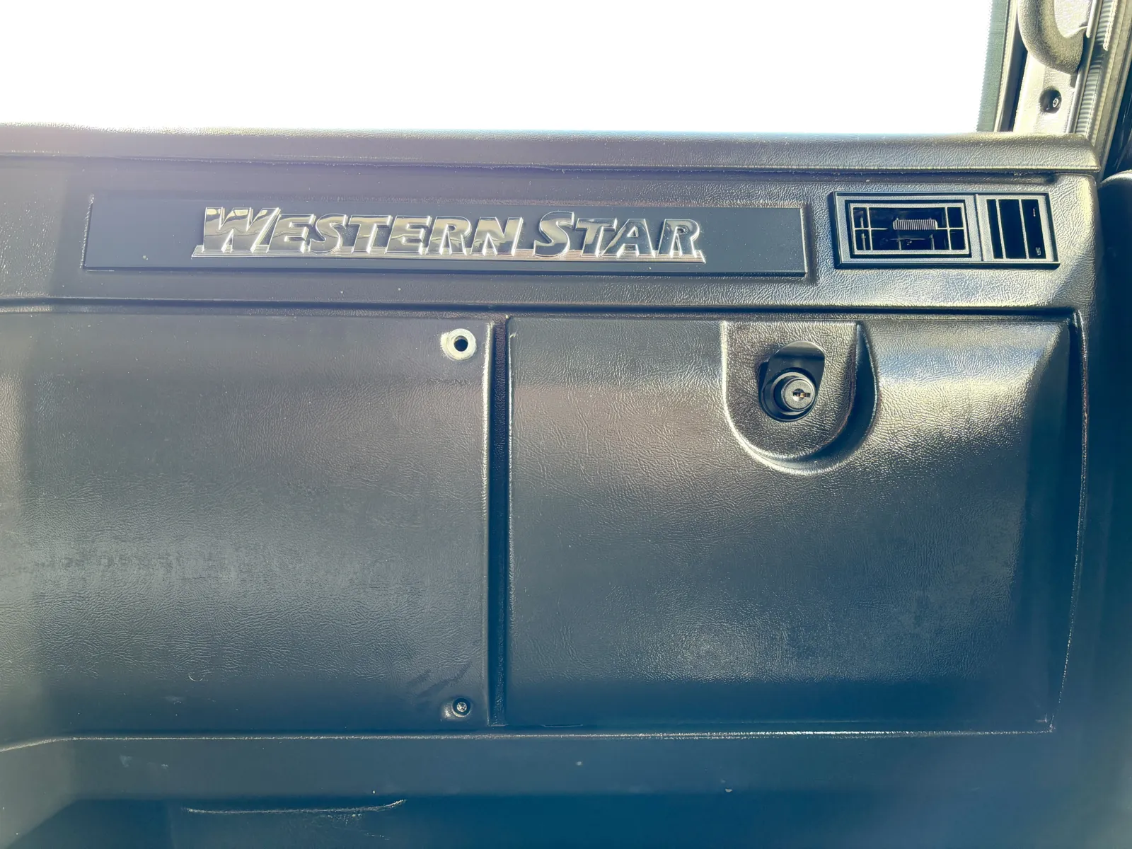 2021 Western Star 4900 - image 19