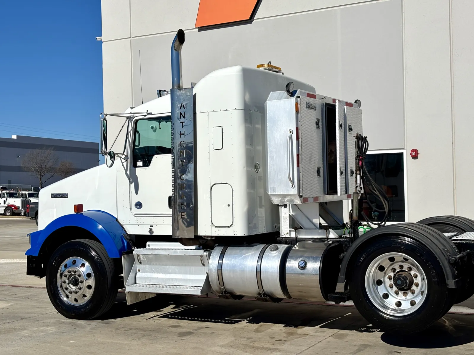 2013 Kenworth T800 - image 8