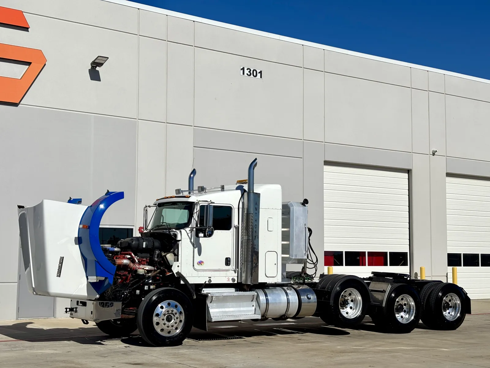 2013 Kenworth T800 - image 10