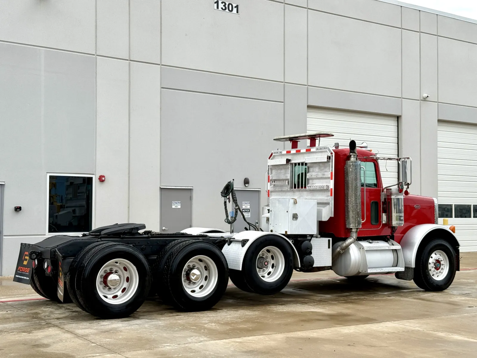 2006 Peterbilt - image 5