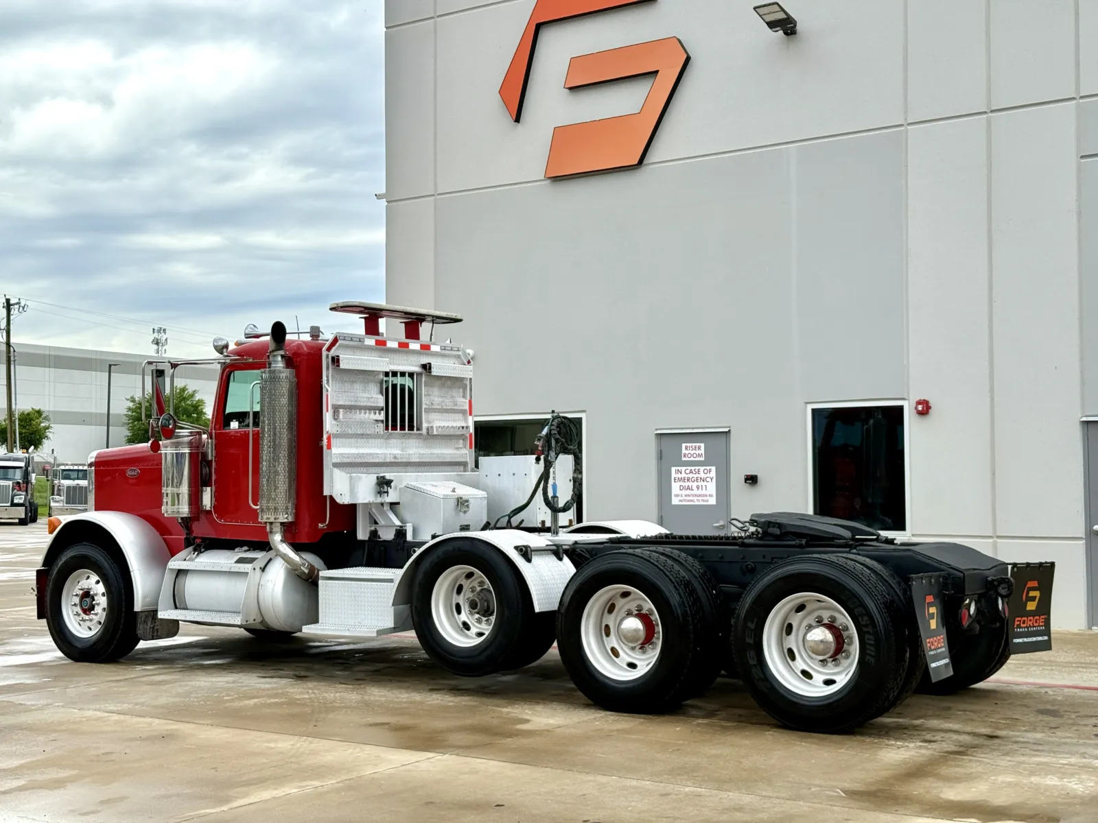 2006 Peterbilt - image 6