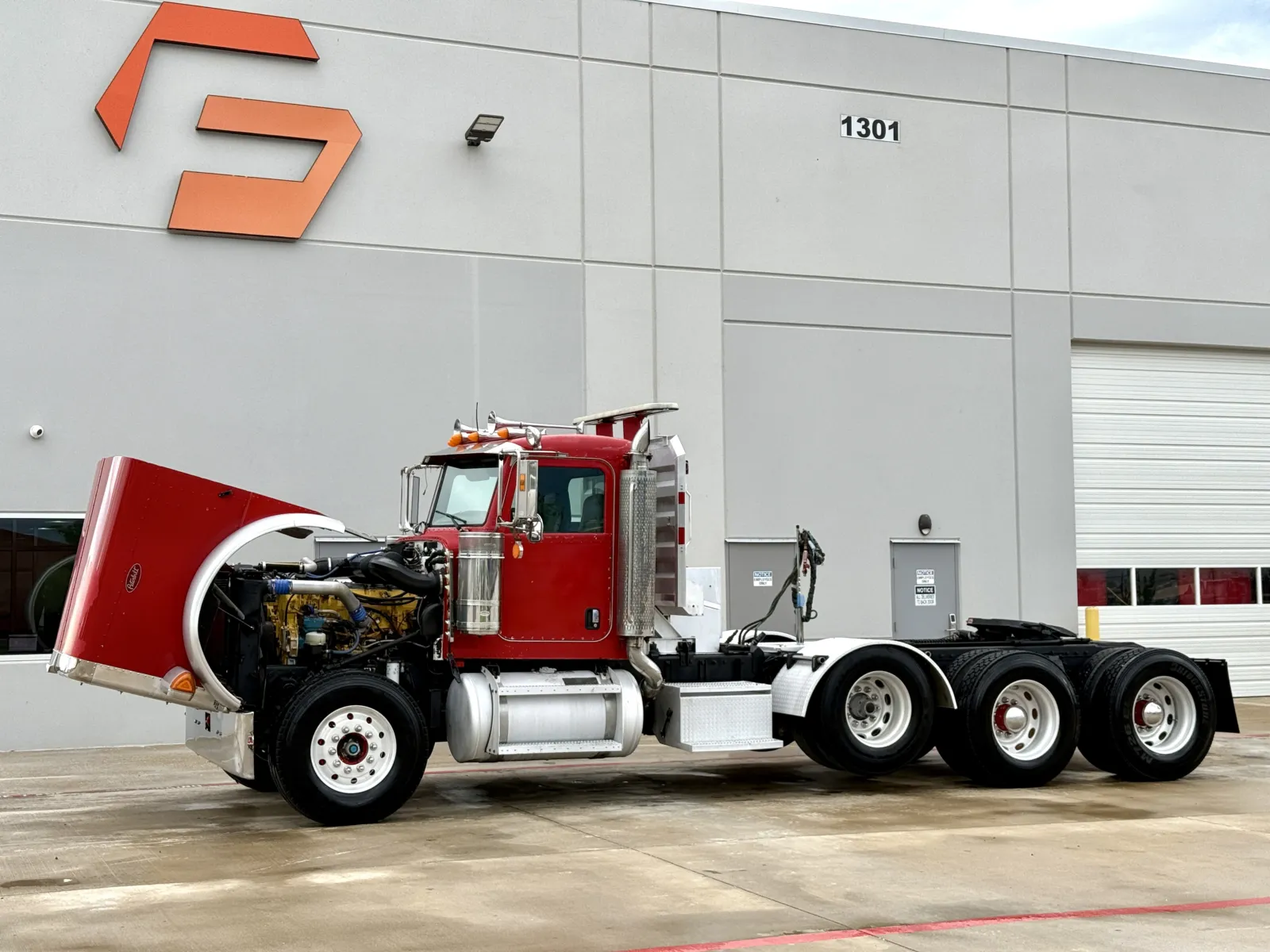 2006 Peterbilt - image 10