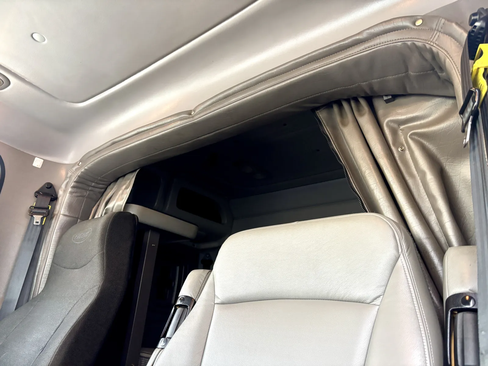 2021 Peterbilt 389 - image 20