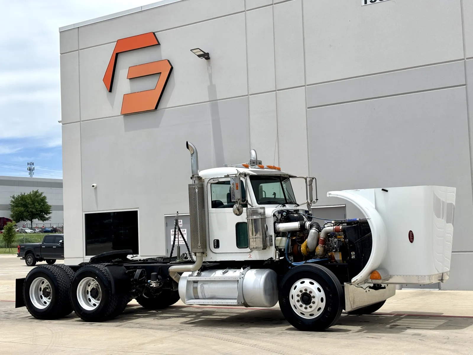 2006 Peterbilt - image 9