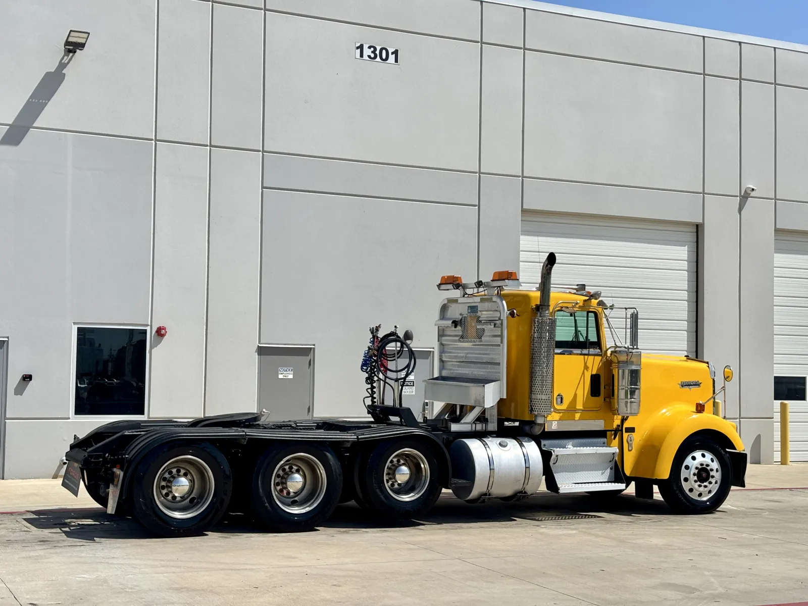 1998 Kenworth W900 - image 5