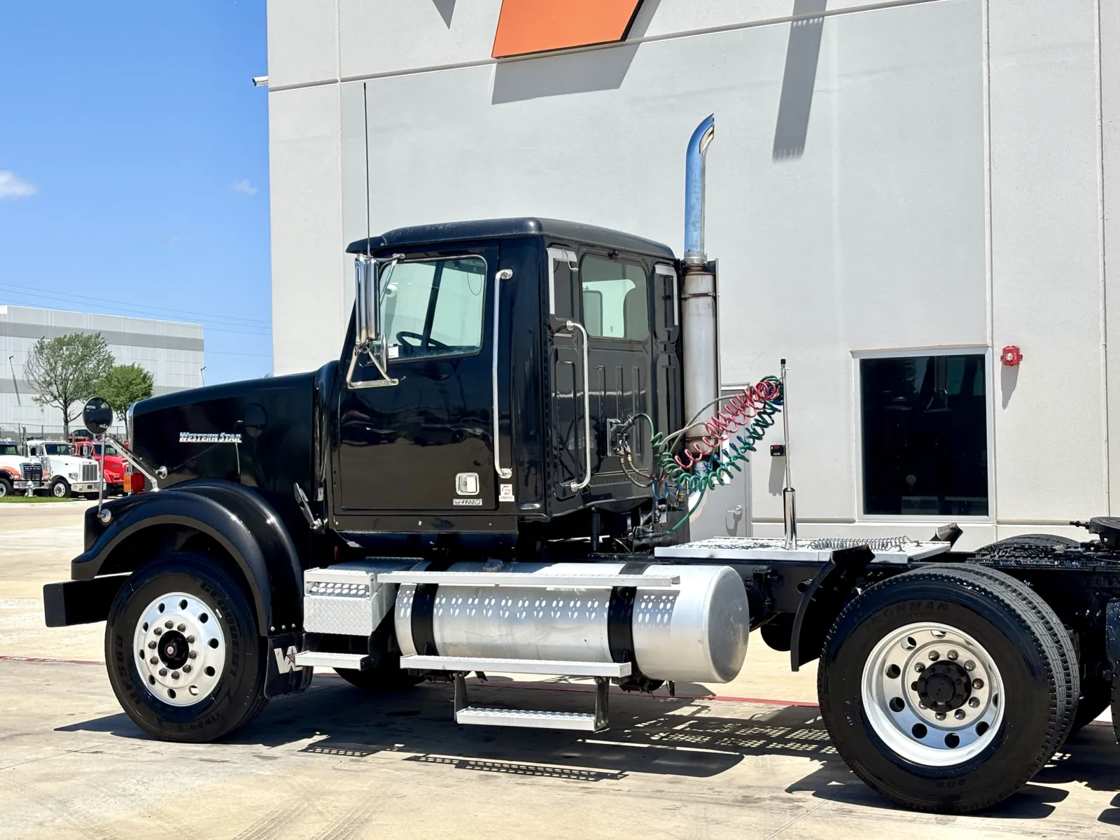 2017 Western Star 4900 - image 8