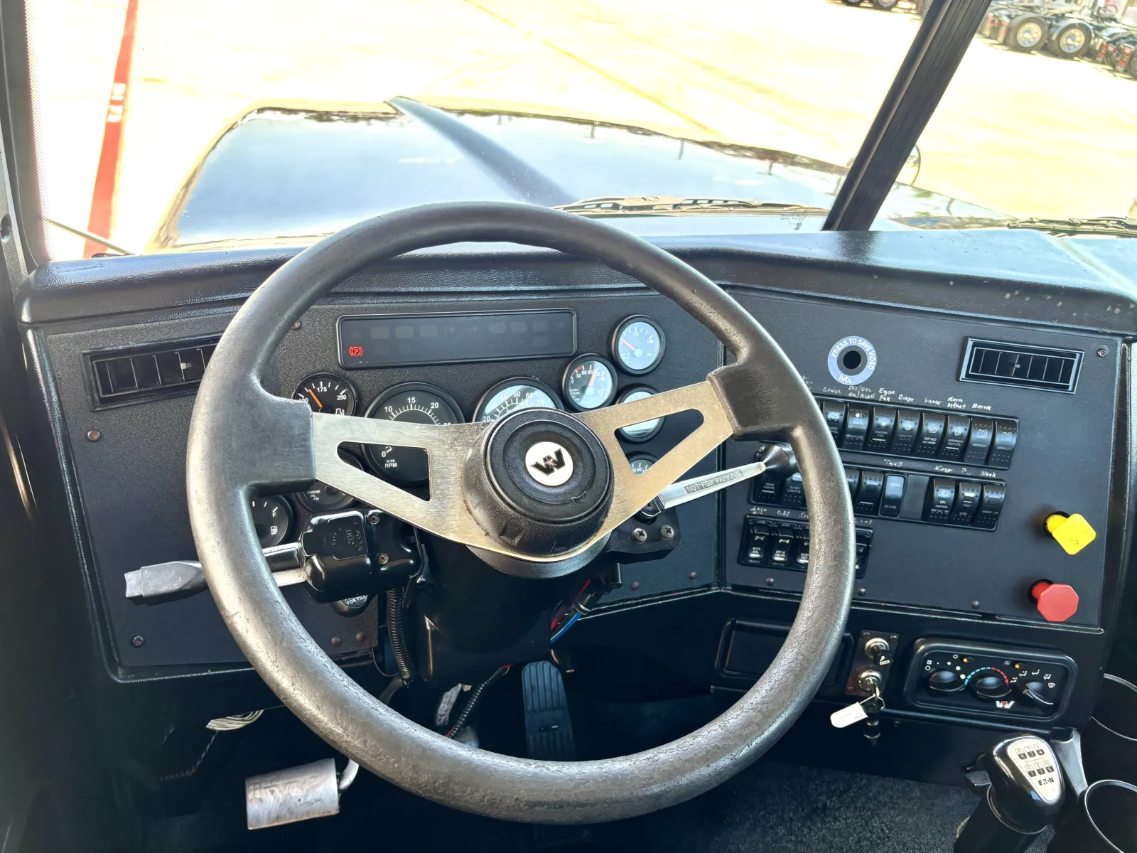 2017 Western Star 4900 - image 16