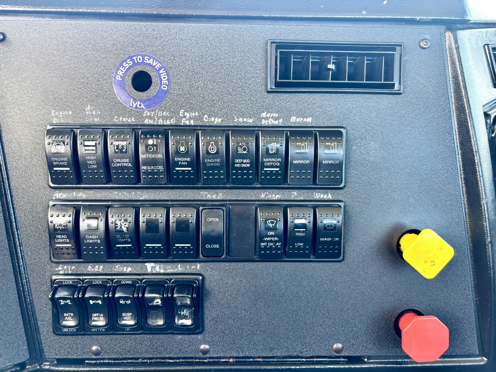 2017 Western Star 4900 - image 17