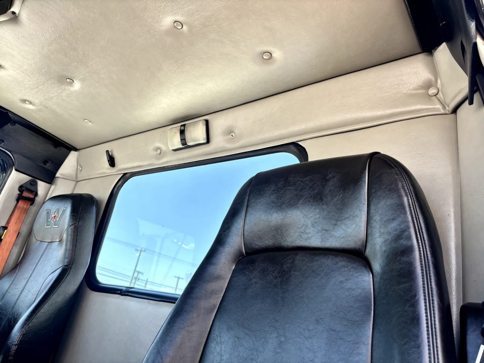 2017 Western Star 4900 - image 19