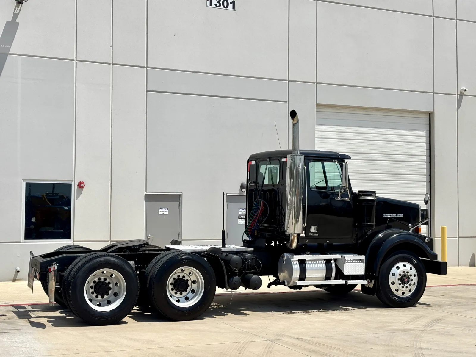 2017 Western Star 4900 - image 5