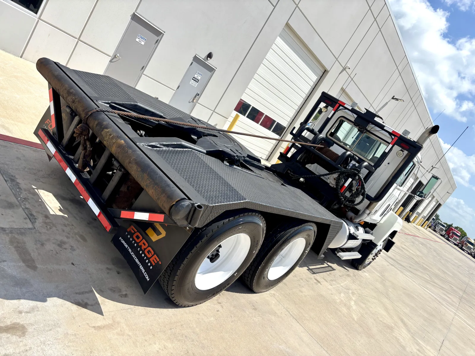 2000 Mack - image 11