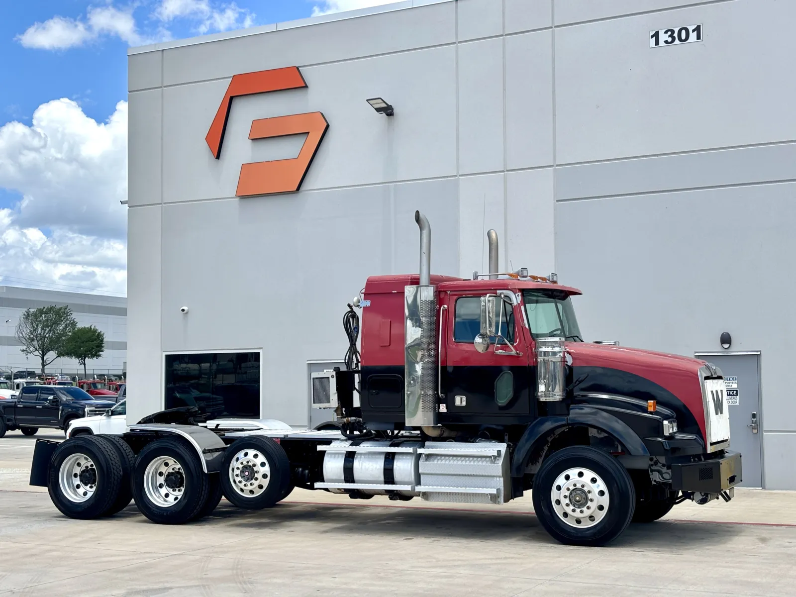 2012 WESTERN STAR 4900 for sale in Hutchins, TX