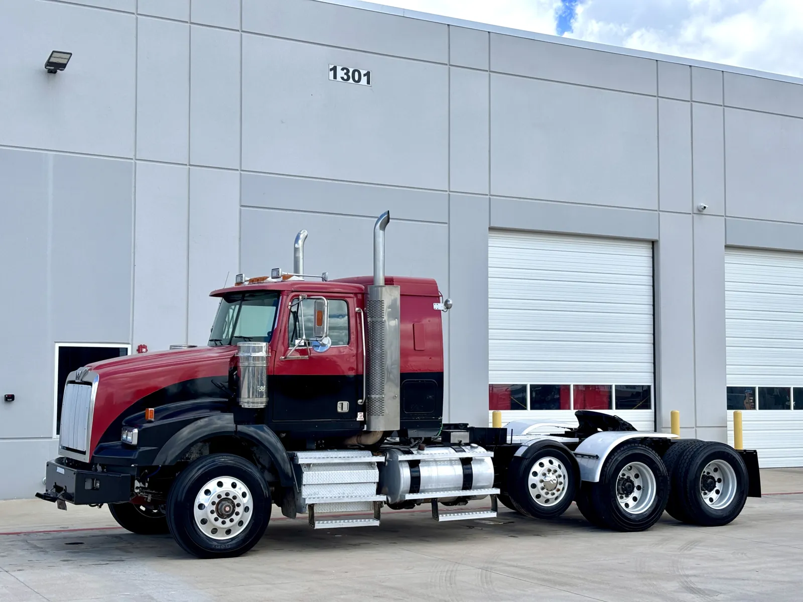 2013 Western Star 4900 - image 2