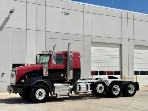 Photos of 2015 WESTERN STAR 4900 for sale in Hutchins, TX at Forge Truck Centers - Texas