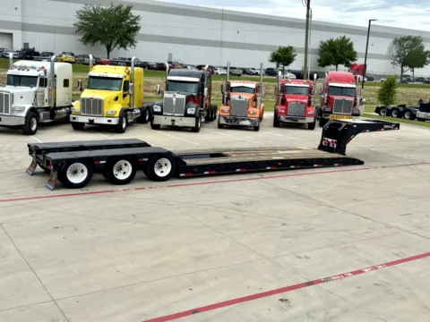 More photos of 2010 TALBERT LOWBOY at Forge Truck Centers - Texas, TX