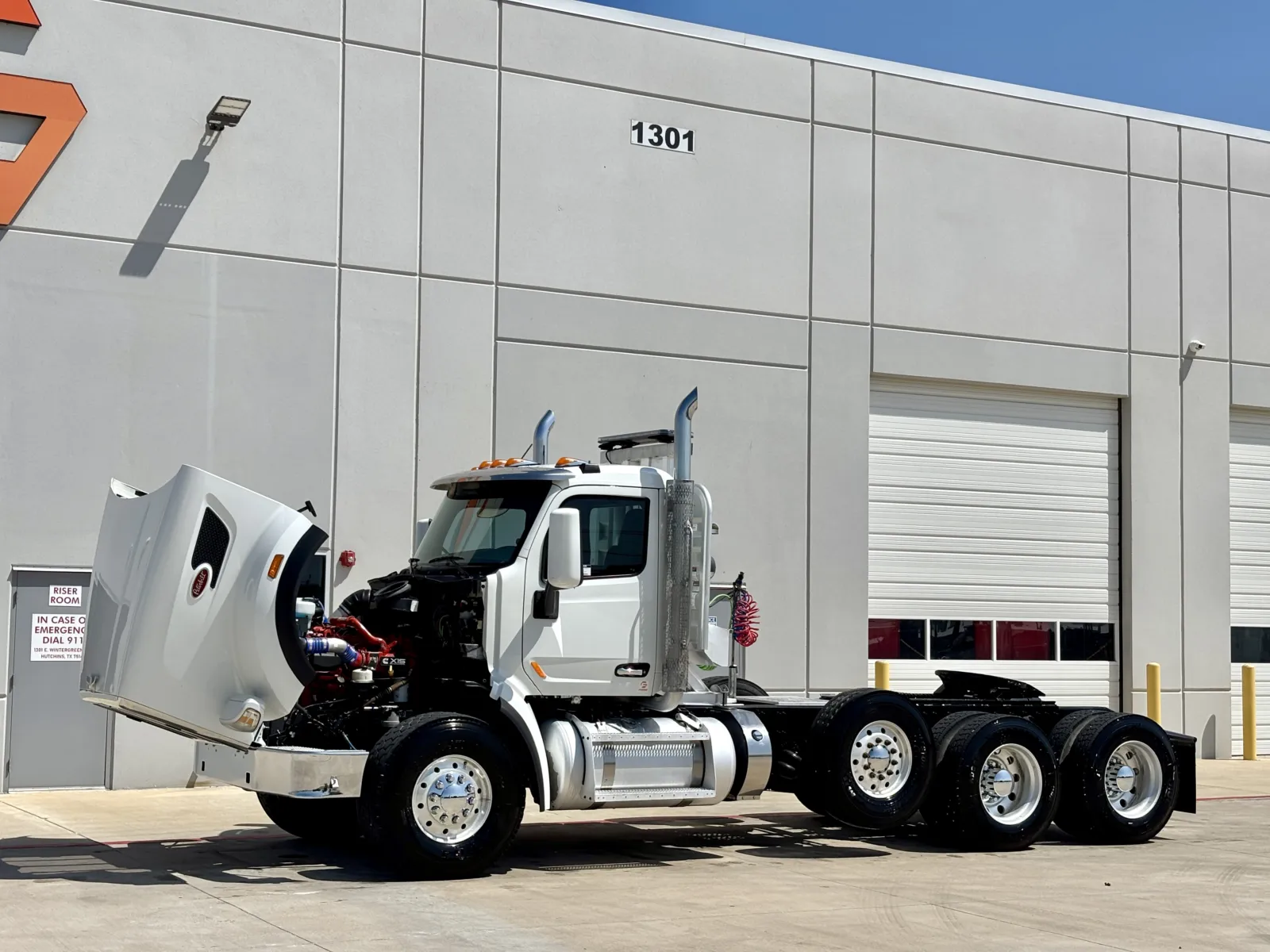 2019 Peterbilt 567 - image 10
