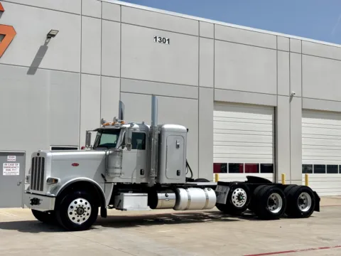 Photos of 2015 PETERBILT 389 for sale in Hutchins, TX at Forge Truck Centers - Texas