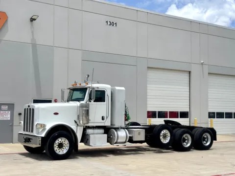 Photos of 2013 PETERBILT 388 for sale in Hutchins, TX at Forge Truck Centers - Texas
