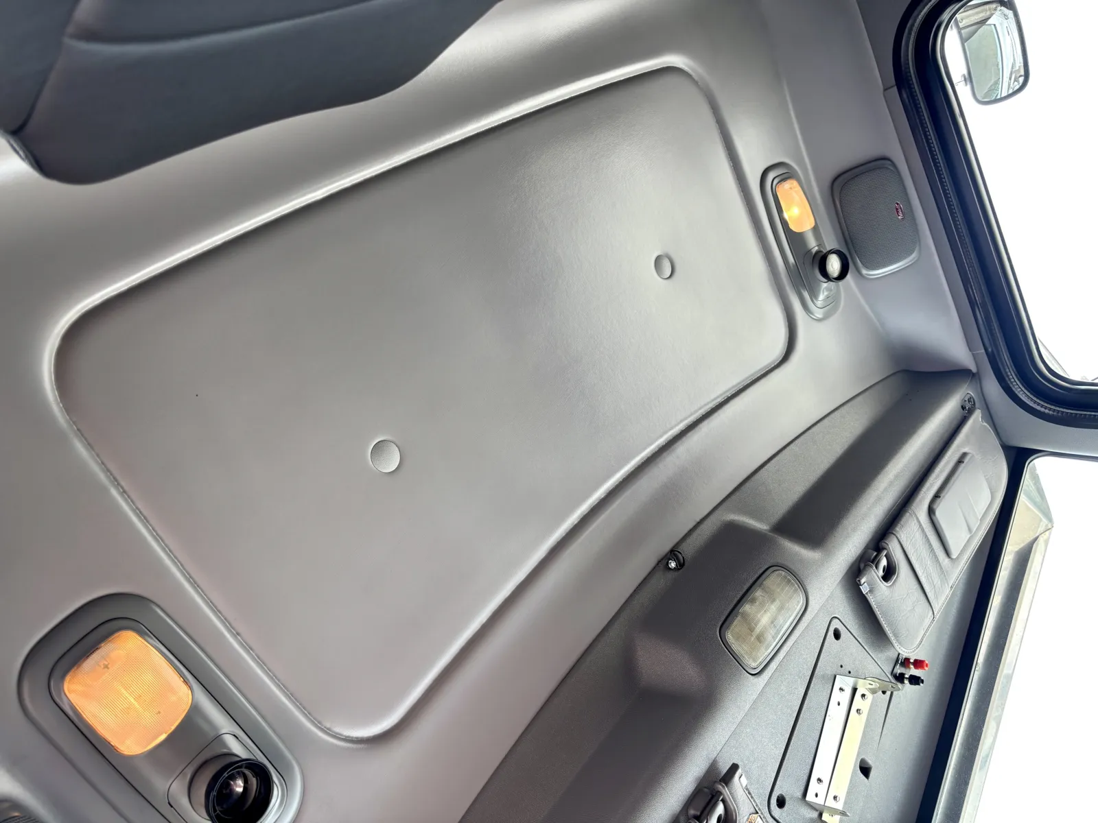 2013 Peterbilt - image 22