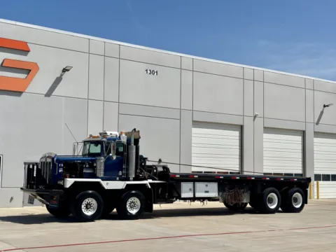Photos of 2001 KENWORTH C500 for sale in Hutchins, TX at Forge Truck Centers - Texas