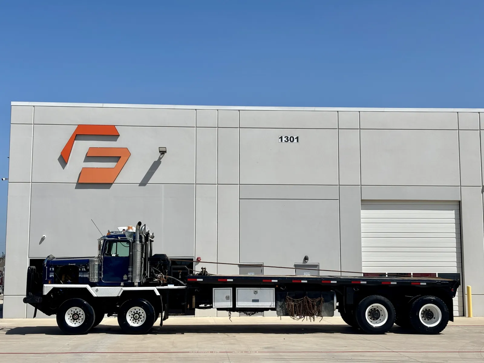 2001 Kenworth - image 4