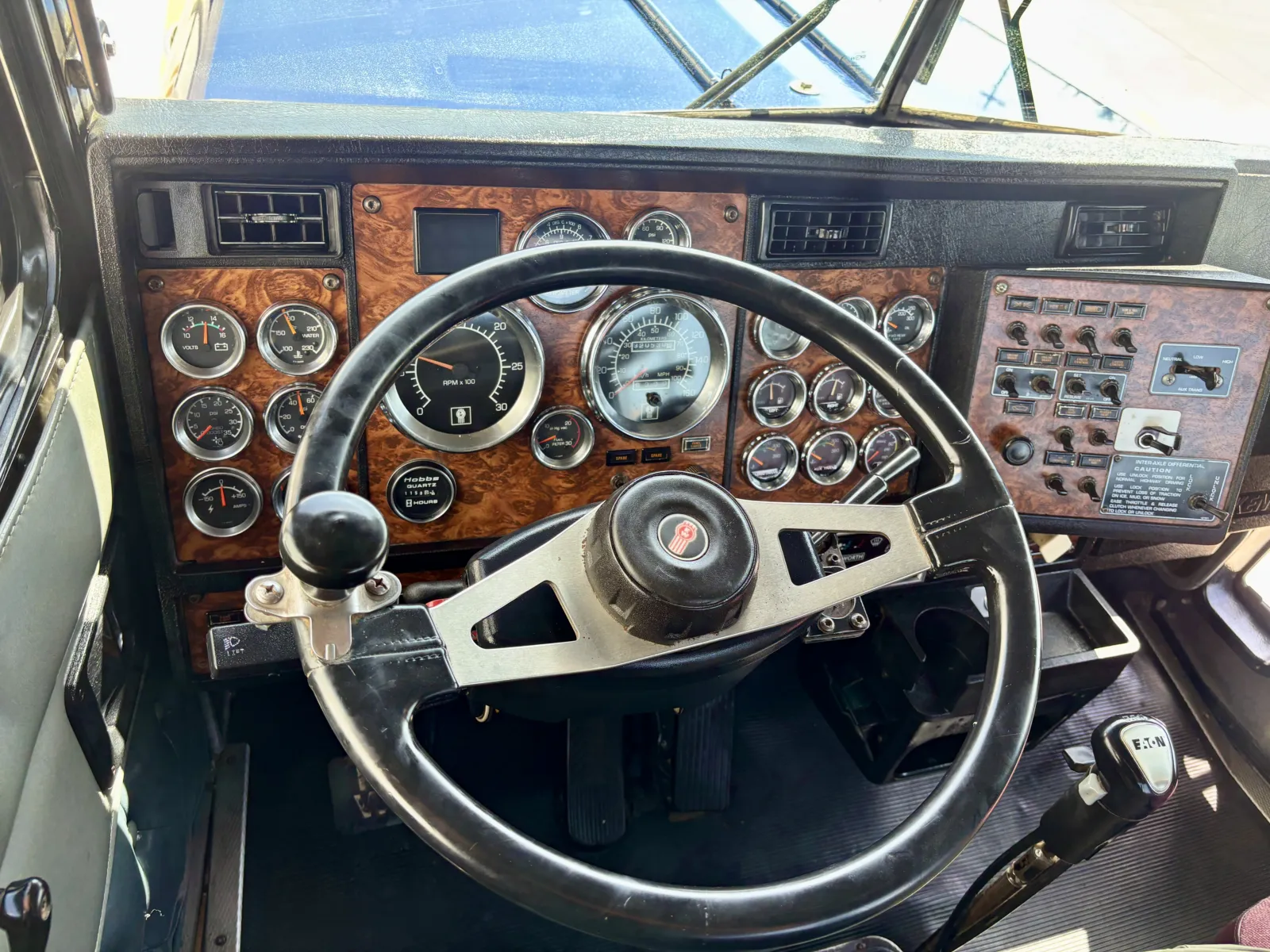 2001 Kenworth - image 14