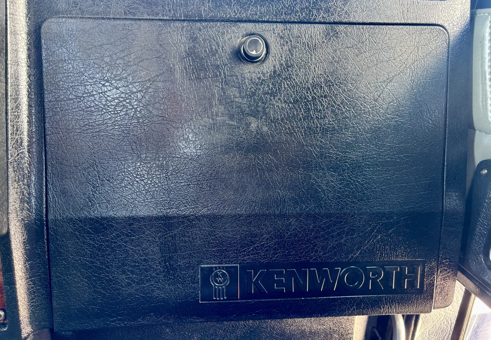 2001 Kenworth - image 16