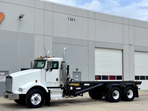 Photos of 2007 KENWORTH T800 for sale in Hutchins, TX at Forge Truck Centers - Texas