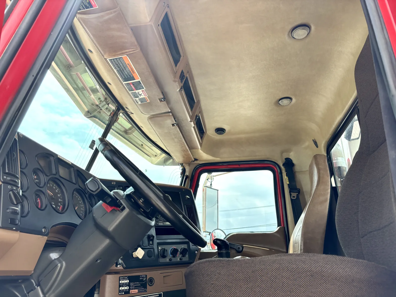 2009 Mack - image 14