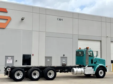 More photos of 2013 PETERBILT 365 at Forge Truck Centers - Texas, TX