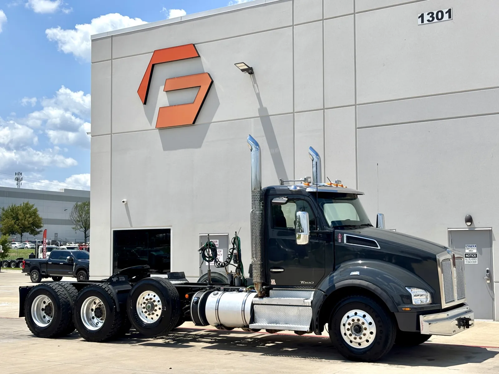 2020 KENWORTH T880