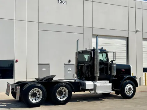 More photos of 2014 PETERBILT 388 at Forge Truck Centers - Texas, TX