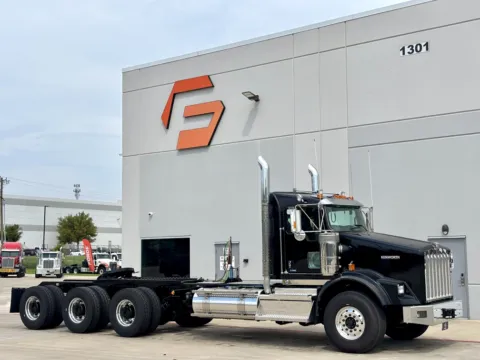 2026 KENWORTH T800 for sale in Hutchins, TX