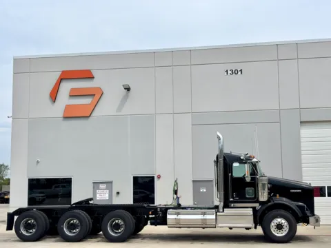 Another view of 2026 KENWORTH T800 for sale in Hutchins, TX at Forge Truck Centers - Texas