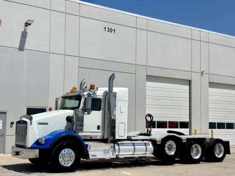Photos of 2014 KENWORTH T800 for sale in Hutchins, TX at Forge Truck Centers - Texas
