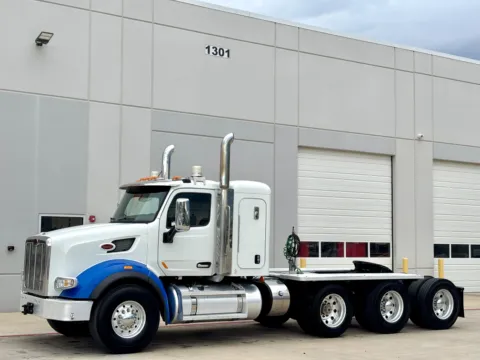 Photos of 2015 PETERBILT 567 for sale in Hutchins, TX at Forge Truck Centers - Texas