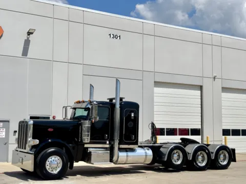Photos of 2019 PETERBILT 389 for sale in Hutchins, TX at Forge Truck Centers - Texas