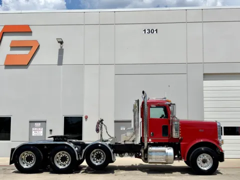 Another view of 2008 PETERBILT 388 for sale in Hutchins, TX at Forge Truck Centers - Texas