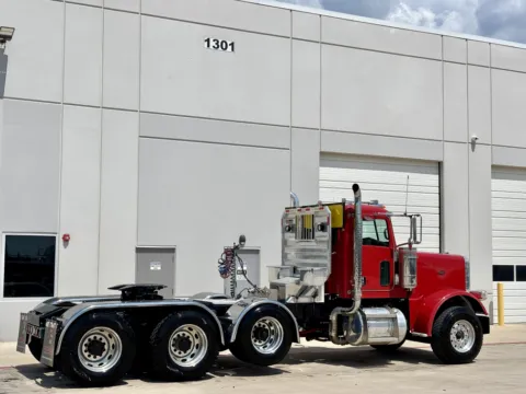 More photos of 2008 PETERBILT 388 at Forge Truck Centers - Texas, TX