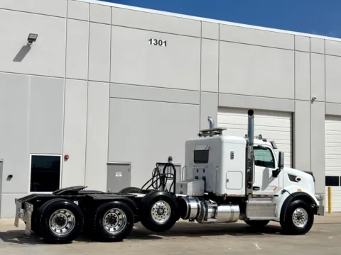 More photos of 2016 PETERBILT 567 at Forge Truck Centers - Texas, TX