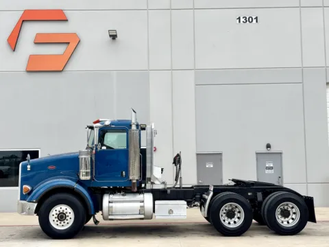 More photos of 2006 PETERBILT 378 at Forge Truck Centers - Texas, TX