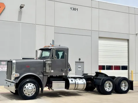 Photos of 2022 PETERBILT 389 for sale in Hutchins, TX at Forge Truck Centers - Texas