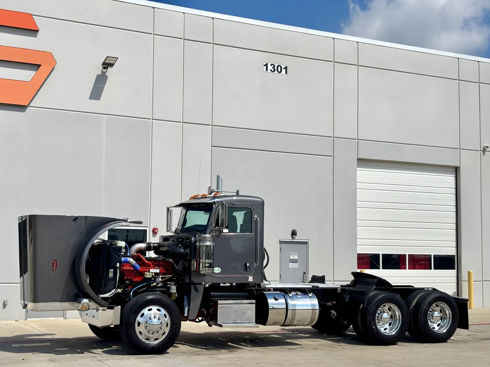 2022 Peterbilt 389 - image 10