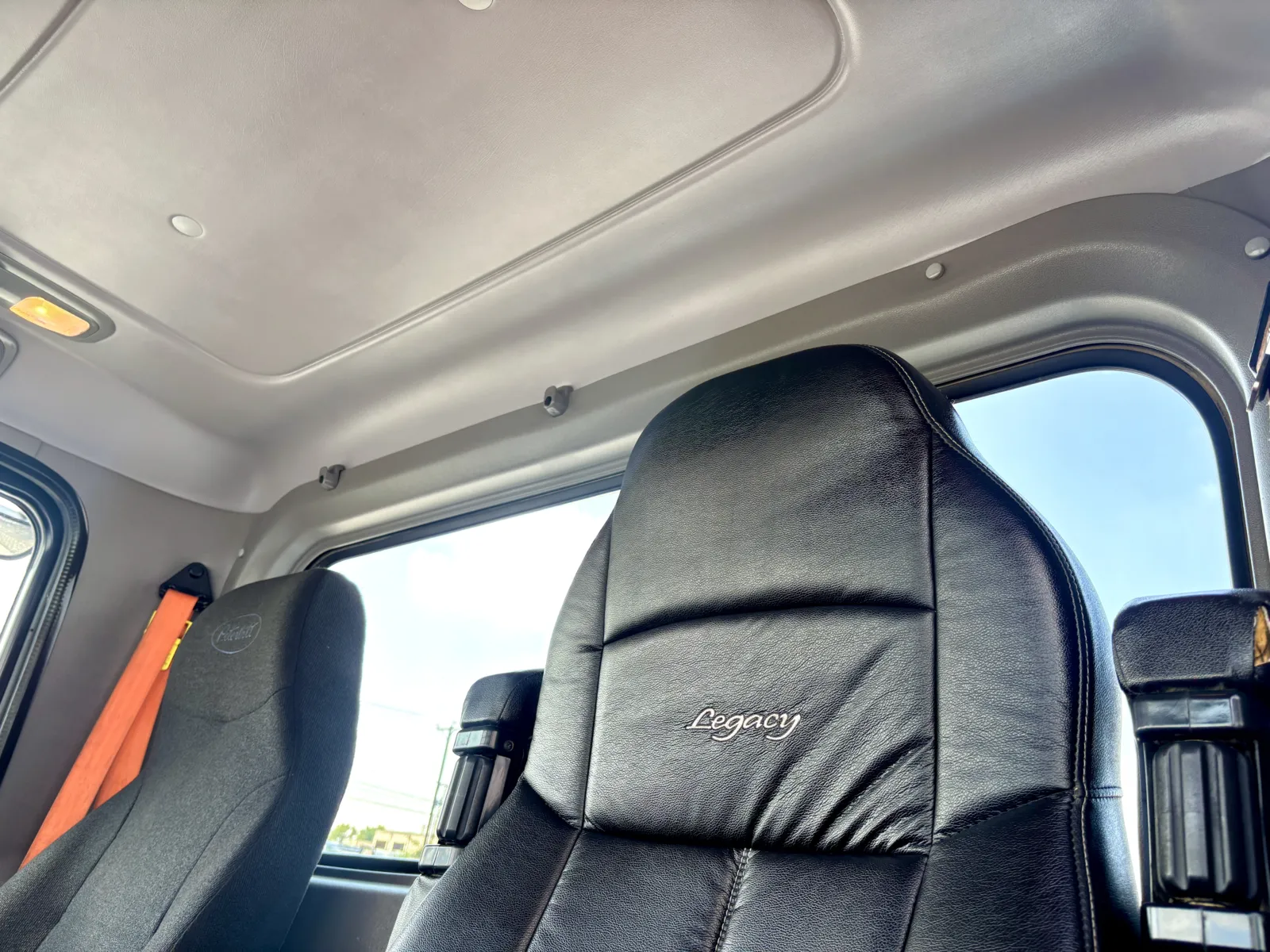 2022 Peterbilt 389 - image 20