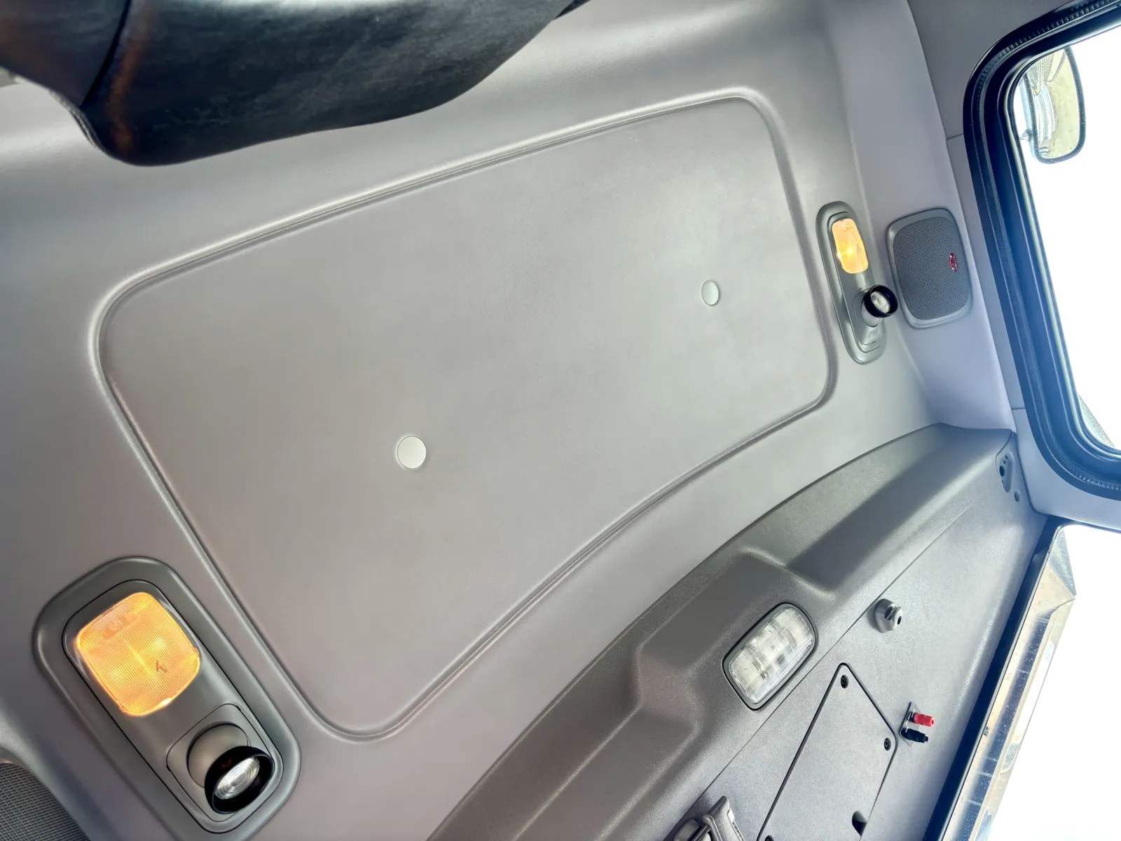 2022 Peterbilt 389 - image 21