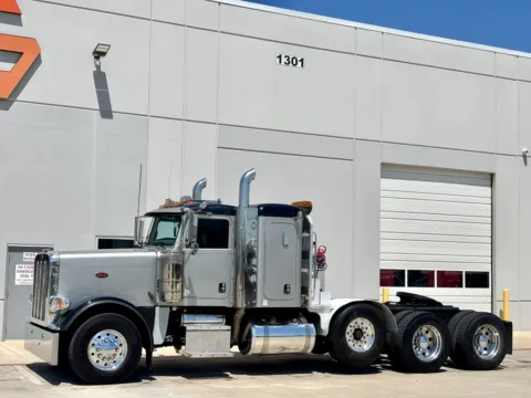 Photos of 2011 PETERBILT 388 for sale in Hutchins, TX at Forge Truck Centers - Texas
